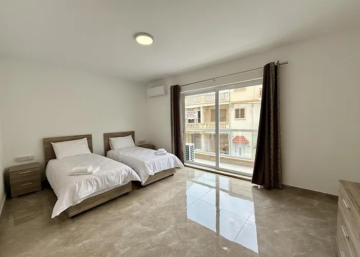 New Apartment! Walking Distance To The Three Cities By Sf Homes