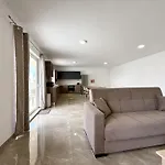 New Apartment! Walking Distance To The Three Cities By Sf Homes