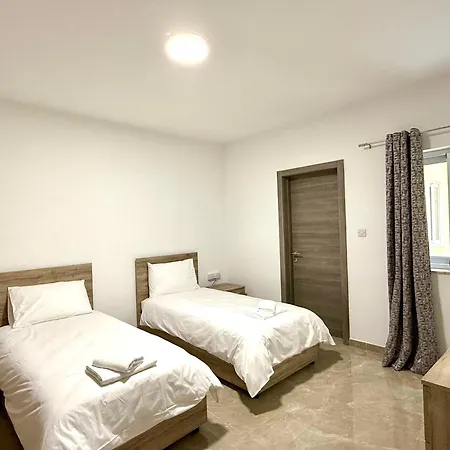 New Apartment! Walking Distance To The Three Cities By Sf Homes *