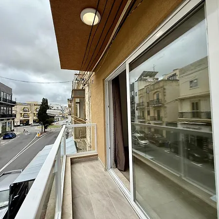 New Apartment! Walking Distance To The Three Cities By Sf Homes