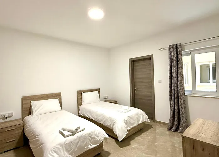 New Apartment! Walking Distance To The Three Cities By Sf Homes *