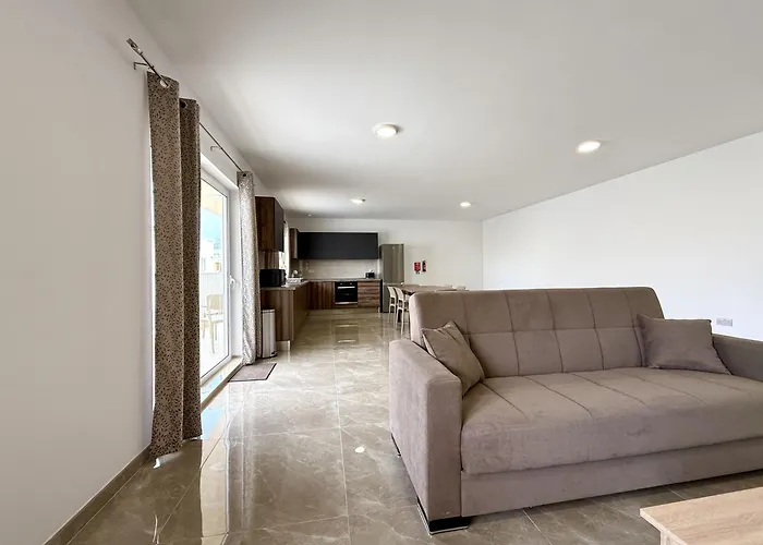 New Apartment! Walking Distance To The Three Cities By Sf Homes