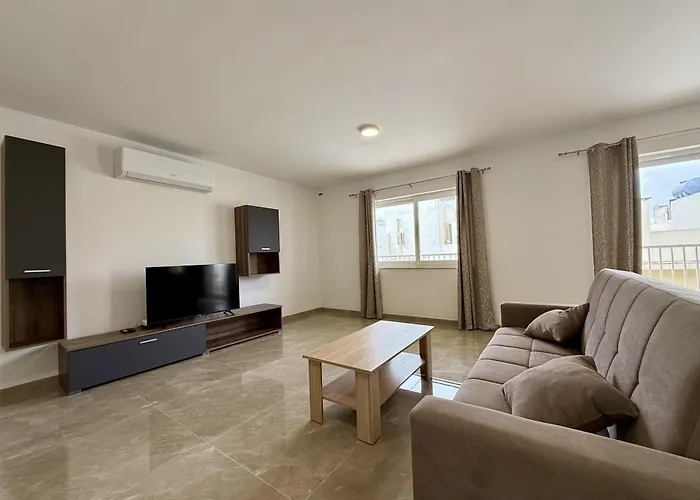 New Apartment! Walking Distance To The Three Cities By Sf Homes Διαμέρισμα *