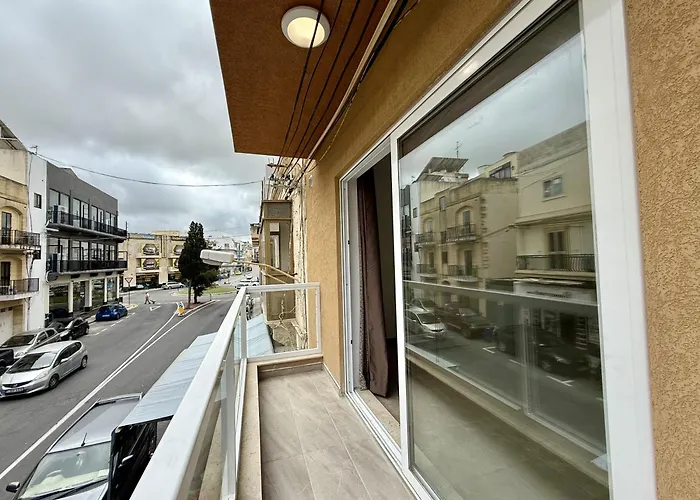 New Apartment! Walking Distance To The Three Cities By Sf Homes